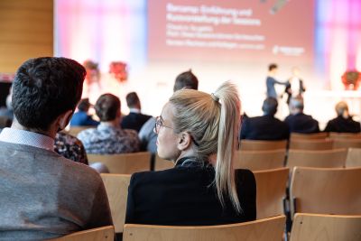 Kongress-Teilnehmende